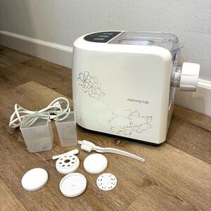 Joyoung CTS-N1 Electric Automatic Noodle & Pasta Maker Machine + Molds
Like New